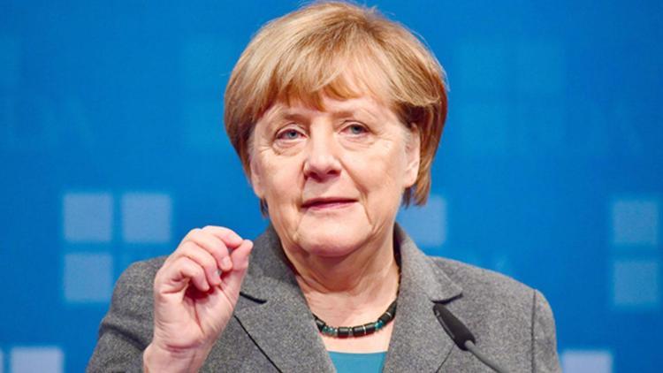 İlklerin kadını Angela Merkel