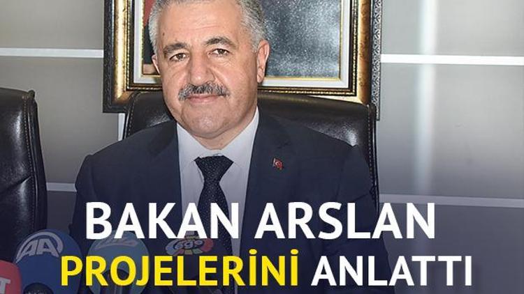 Ulaştırma Denizcilik ve Haberleşme Bakanı Ahmet Arslan İzmirde