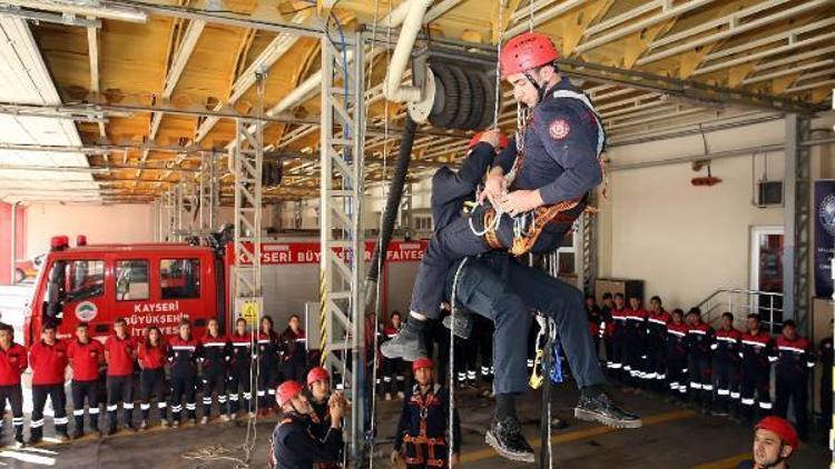 Kayseri itfaiyesi her göreve hazır