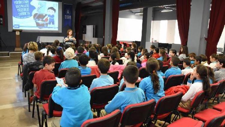 Bursa Göç Tarihi Müzesi çocuklara kitap sevgisini aşılıyor