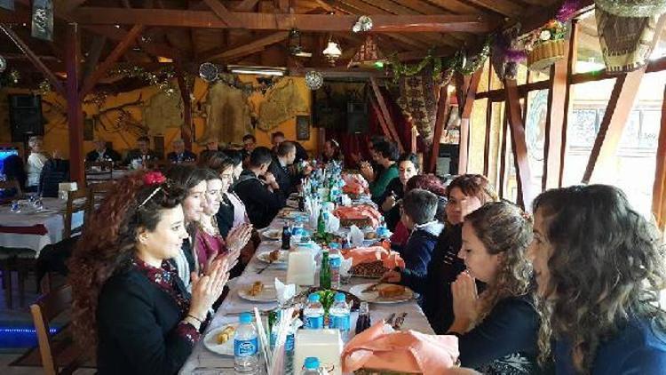 Belediye Başkanı Türker, öğretmenlerle yemekte bir araya geldi