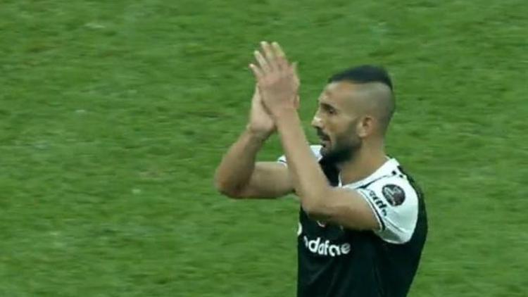 Başakşehirli Yalçın Ayhan Beşiktaş forması giydi