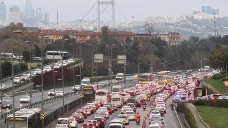 15 Temmuz Şehitler Köprüsünde şüpheli araç alarmı