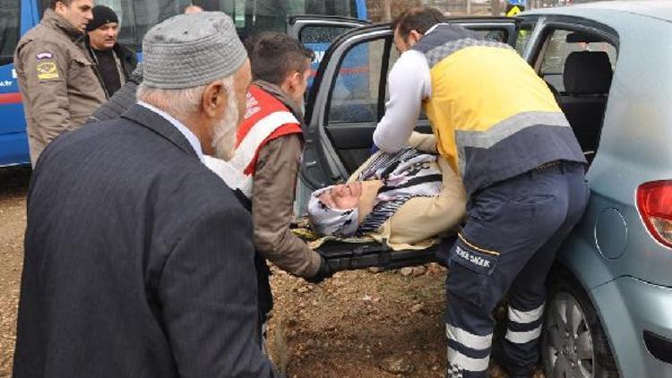 Cenazeye giderken kaza yaptılar: 4 yaralı