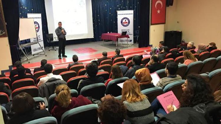 Rehber öğretmenlere bağımlılık semineri: Öğrencilerinize model olun