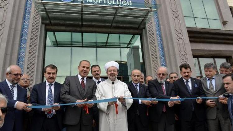 Diyanet İşleri Başkanı Görmez, sabah namazı kıldırdı (3)