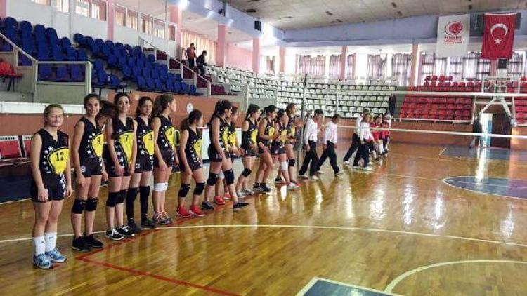 Kolejlilerden voleybol başarısı