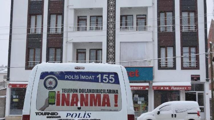 Polis müdürü tabancasıyla intihar etti