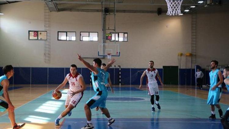 Basketbolda Nişantaşı Üniversitesi Recep Tayyip Erdoğan Üniversitesi ile karşılaştı