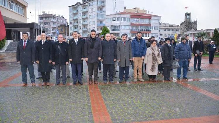 Sinop’ta 3 Aralık Engelliler Günü nedeniyle anıta çelenk sunuldu