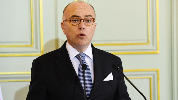 İçişleri Bakanı Cazeneuve: İslam ve Yahudi karşıtı saldırılarda düşüş var