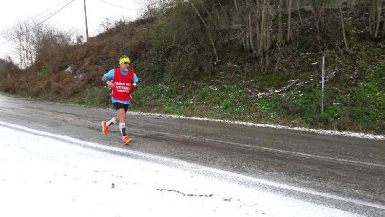 Engelli milli sporcu, termik santrali protesto etmek için koştu