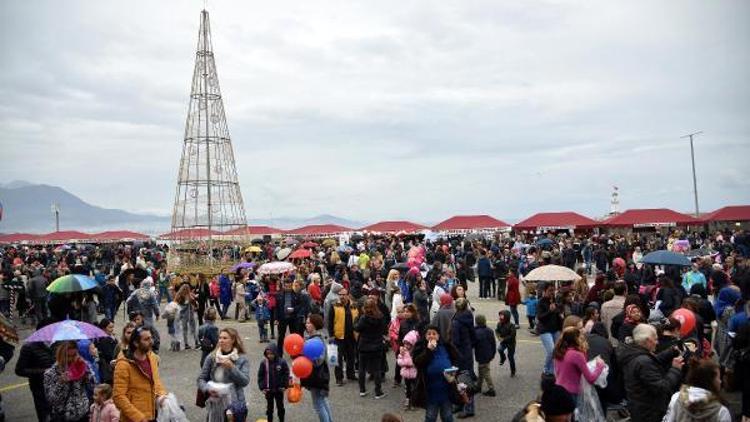 Alanyada Uluslararası Noel Pazarı kuruldu