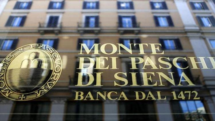İtalyada Renzinin yenilgisiyle Monte Paschi bankasının geleceği tehlikede