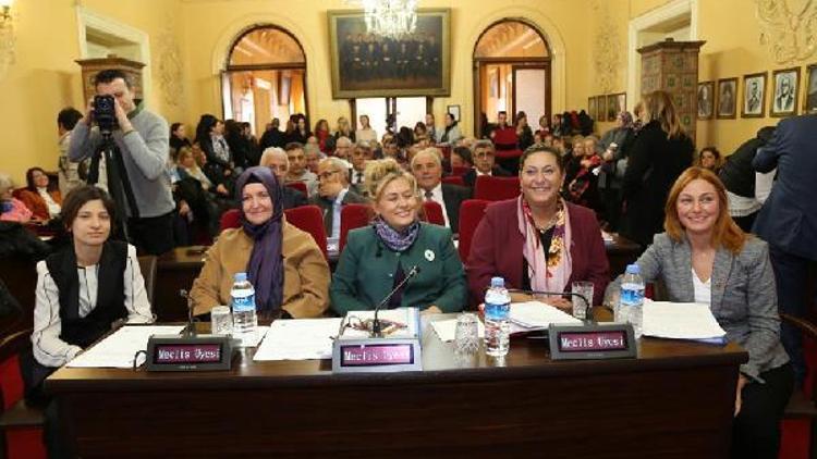 Edirne Belediye Meclisi’nde kadınlar konuştu