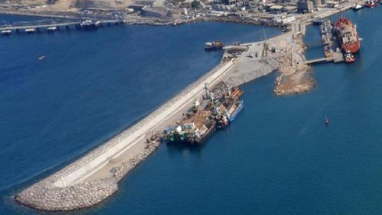 Petkim Konteyner Limanı kapılarını açıyor