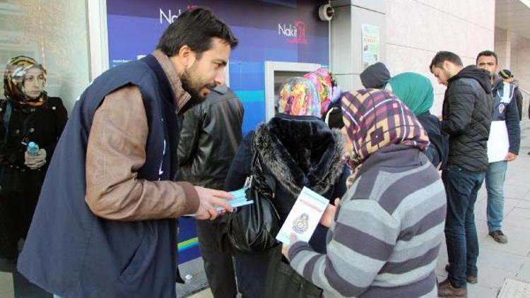 Polisten telefon dolandırıcılarına karşı broşürlü uyarı