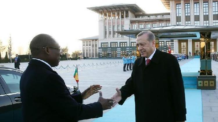 Cumhurbaşkanı Erdoğan, Benin Cumhurbaşkanı Talonu resmi törenle karşıladı