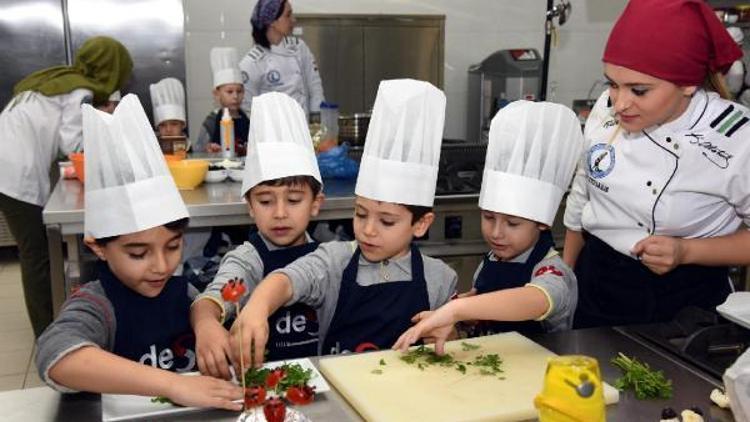 Öğrenciler yemek yapmayı öğrendi