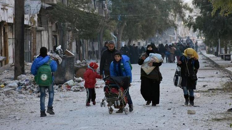 100 bin sivil Halepin doğusundan kaçtı