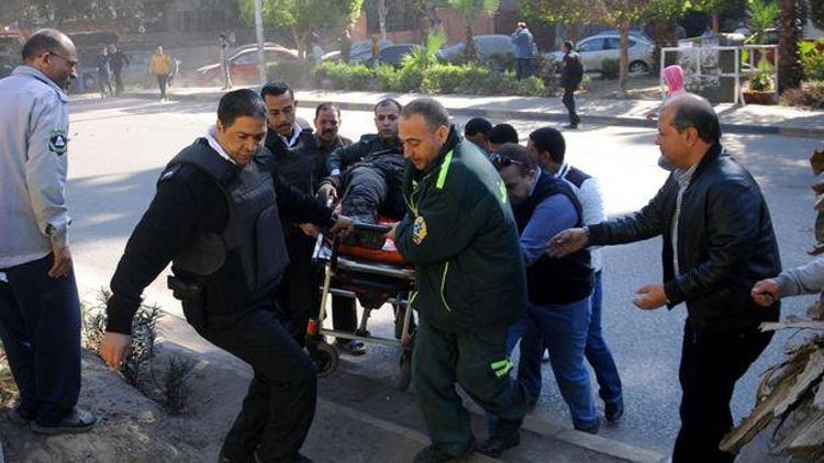 Mısırda emniyet noktasına bombalı saldırı