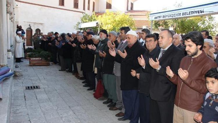 Halepteki saldırılar protesto edildi