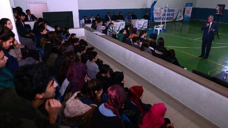 Başkan Polat, Konak Anadolu Lisesi öğrencileriyle bir araya geldi