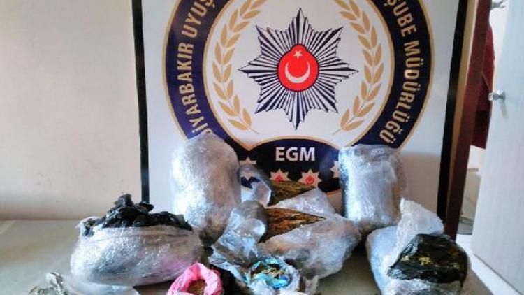 Diyarbakırda 26 günlük uyuşturucu operasyonları bilançosu