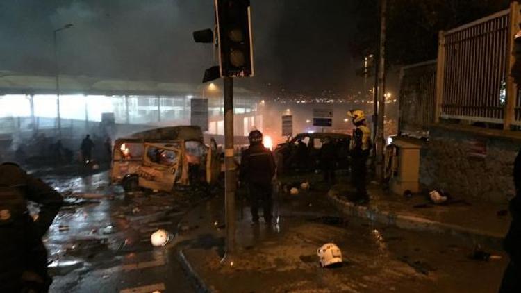 Beşiktaşta çevik kuvvete saldırı