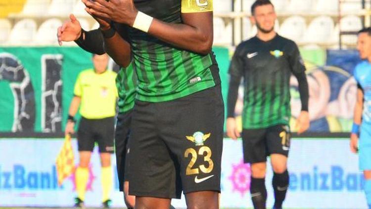 Akhisar Belediyesporlu Rodallega golsüzlüğe devam ediyor