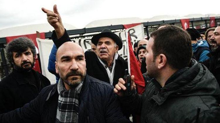 Konsoloslar Beşiktaşta çelenk bıraktı, gerginlik çıktı