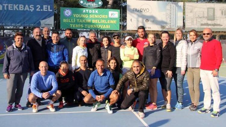 Genç senyörler tenis takım müsabakaları sona erdi