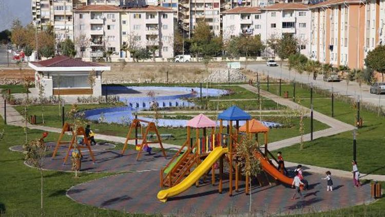 Döşemealtı Belediyesinden yeni parklar