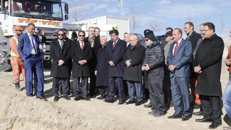 Katarlı Attiyehden İnceke cami