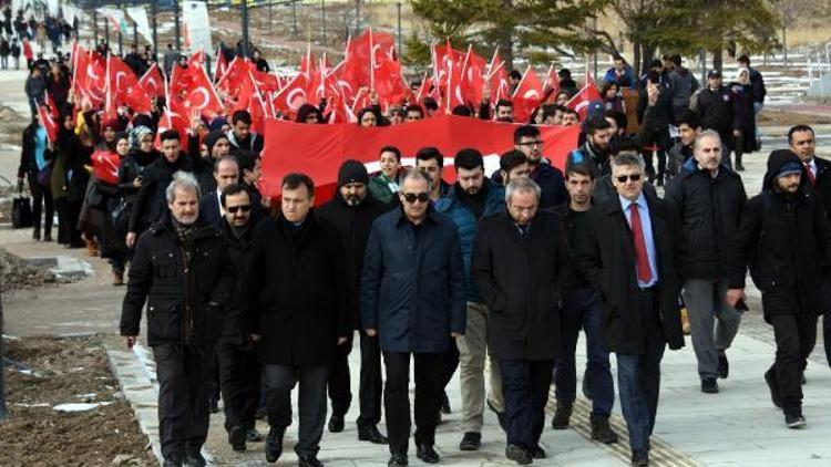 Van Yüzüncü Yıl Üniversitesinde teröre tepki yürüyüşü