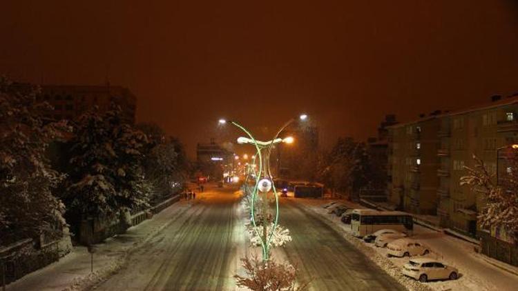 Muşta okullar 1 gün tatil edildi