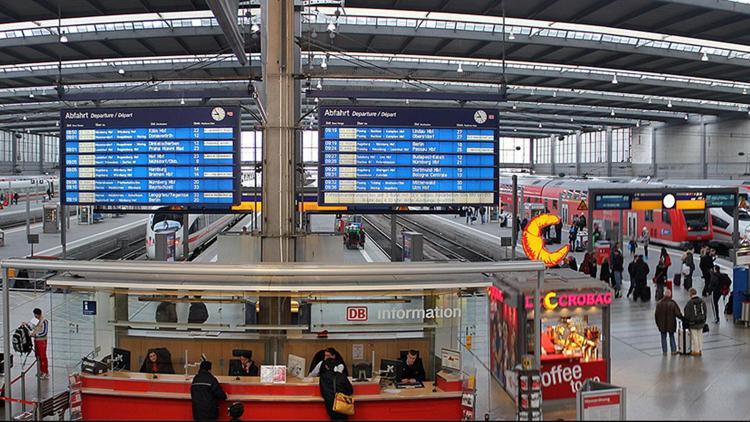 Münih ana tren istasyonunda alkol tüketimi yasaklanıyor