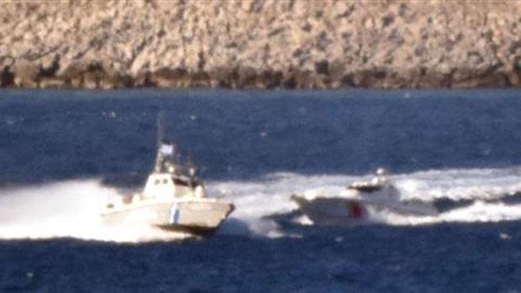 Kardak’ta Türk ve Yunan sahil güvenlik botları arasında sıcak temas