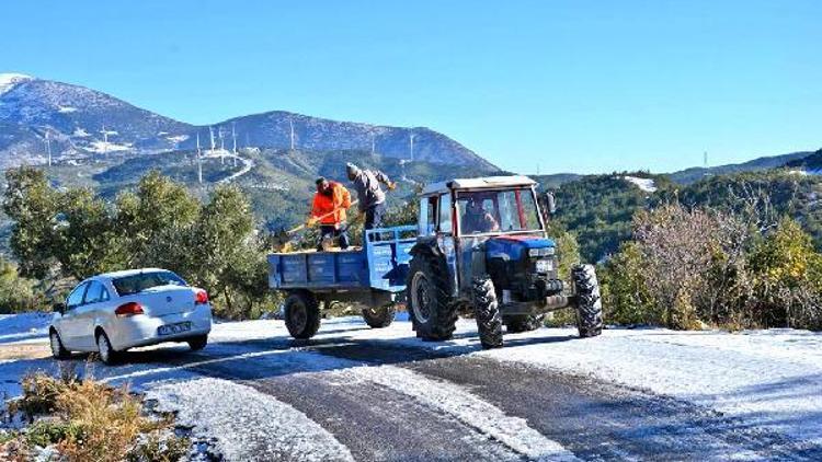 Belen’in yayla yolları dona karşı tuzlanıyor