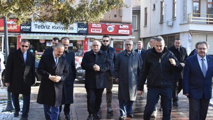 Bakan Avcı, Dost İslama Hizmet Ödülleri törenine katıldı