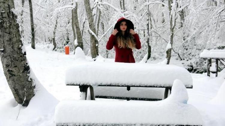 Zonguldak Kent Ormanında kar güzelliği