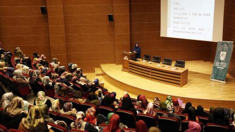 Gaziantepte, İslamda kadının yeri konuşuldu