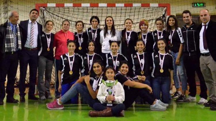 Adana’da Okullarası Genç Kızlar Hentbol Müsabakaları tamamlandı