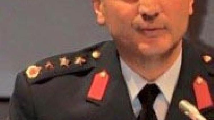AK Partili Öztürk: Darbeci general Cumhurbaşkanını altınlarla çekip servis edecekti
