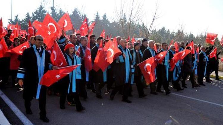 Balıkesir Üniversitesinden teröre lanet yürüyüşü