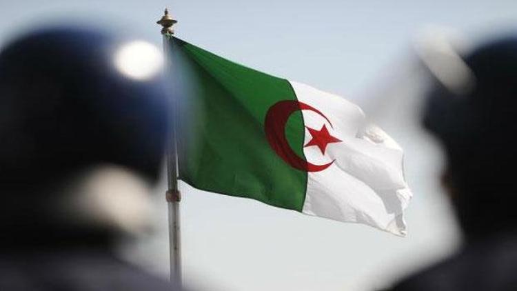 Cezayirde Adalet ve Kalkınma ile Nahda birleşti