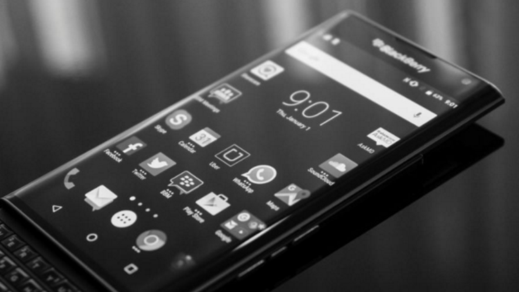 BlackBerry telefon yerine bakın ne üretecek