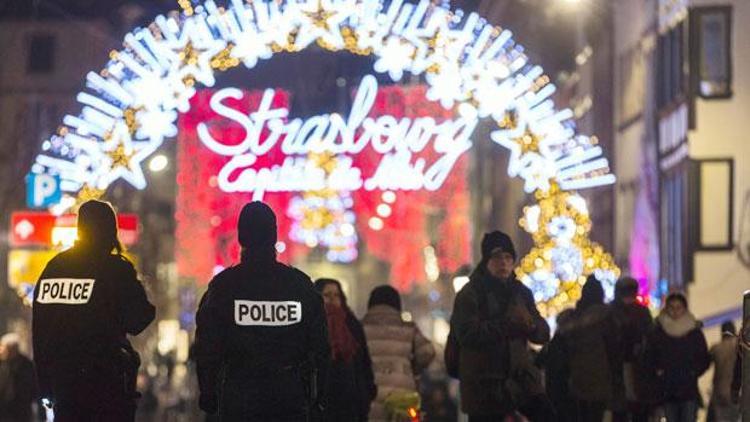 Strasbourg Noel pazarı trafiğe kapatıldı