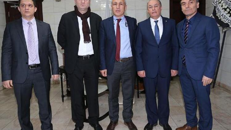 Trabzonspor’dan Rusya Trabzon Başkonsolosluğu’na taziye ziyareti