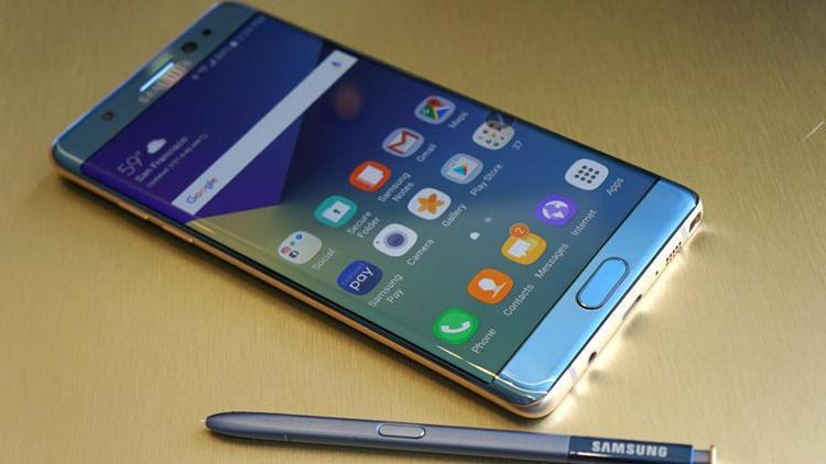 Patlasa da Galaxy Note 7den vazgeçemiyorlar